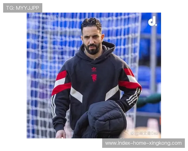 曼联前队医离队原因曝光阿莫林打造零伤病阵容引热议 曼联前队医离队原因曝光阿莫林打造零伤病阵容引热议