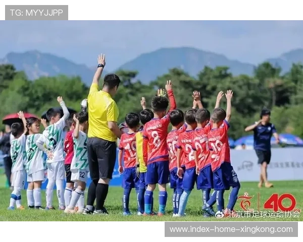小联赛新秀引大俱乐部:未来之星的“跳板”与足球新生态的崛起 小联赛新秀引大俱乐部:未来之星的“跳板”与足球新生态的崛起