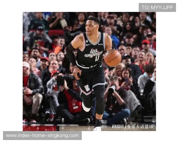 乔治外线高命中率,洛杉矶主场无悬念