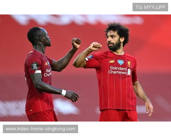 利物浦右路配合制造绝佳传中点 利物浦右路配合制造绝佳传中点