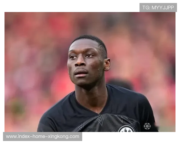 法兰克福训练场穆阿尼冲刺爆发力惊人